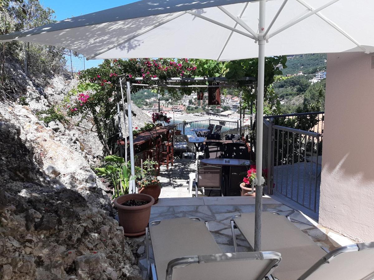 Paraskevi'S Luxury Studios Parga Bagian luar foto