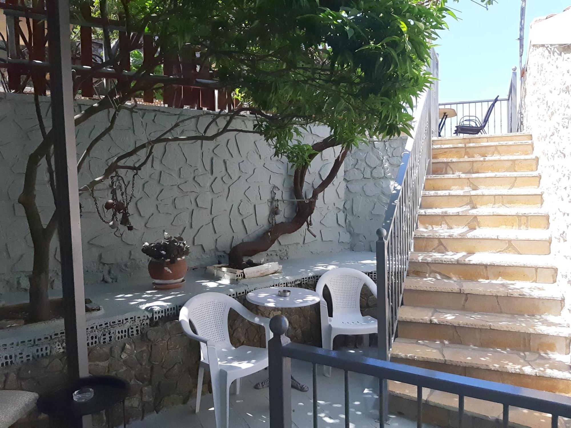 Paraskevi'S Luxury Studios Parga Bagian luar foto