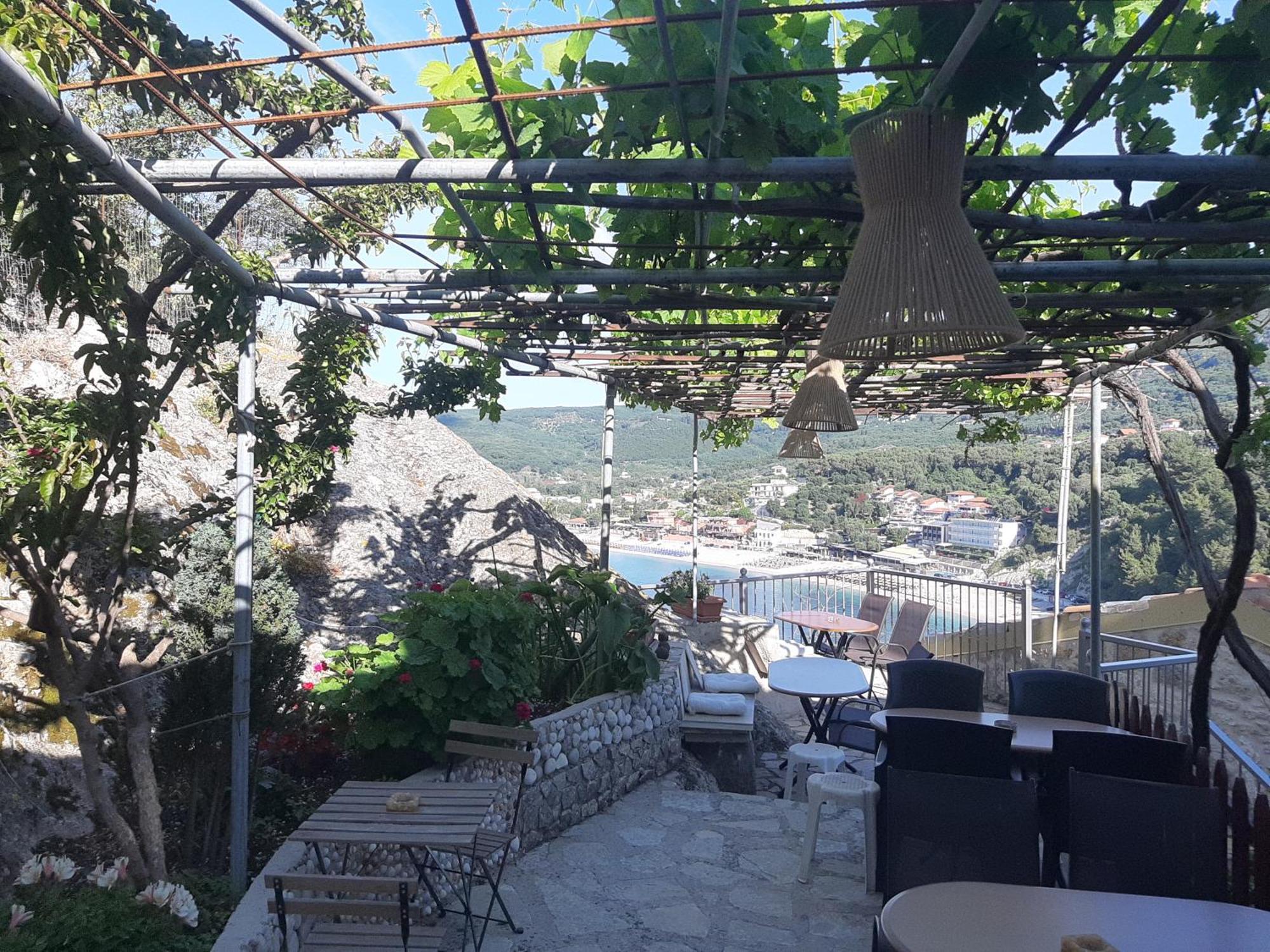 Paraskevi'S Luxury Studios Parga Bagian luar foto