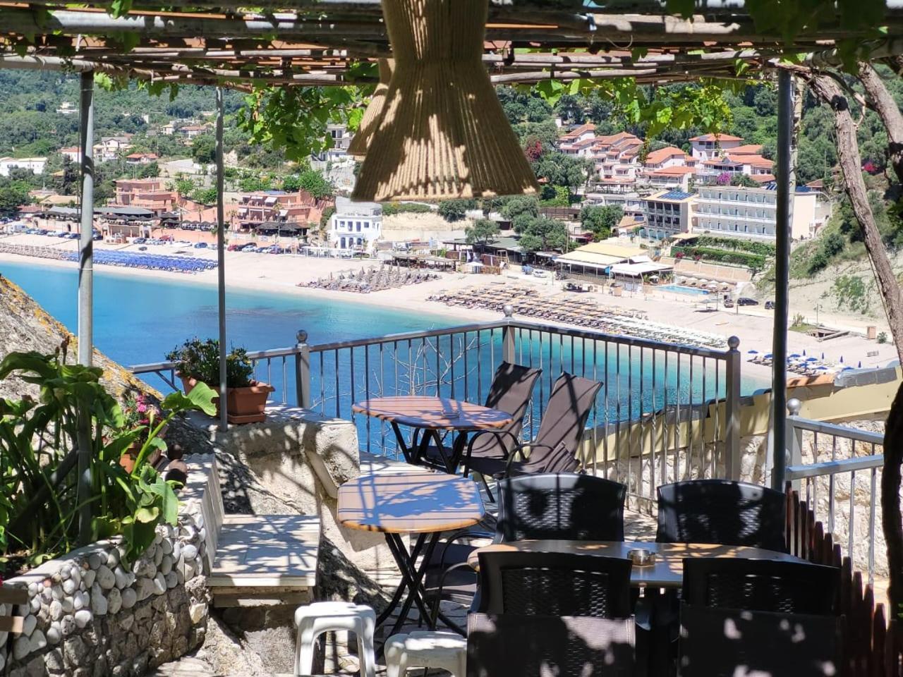 Paraskevi'S Luxury Studios Parga Bagian luar foto