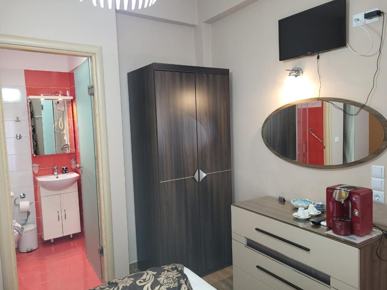 Paraskevi'S Luxury Studios Parga Bagian luar foto