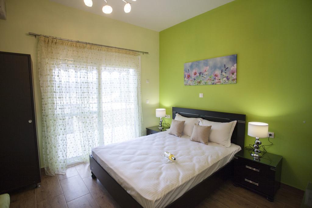Paraskevi'S Luxury Studios Parga Bagian luar foto