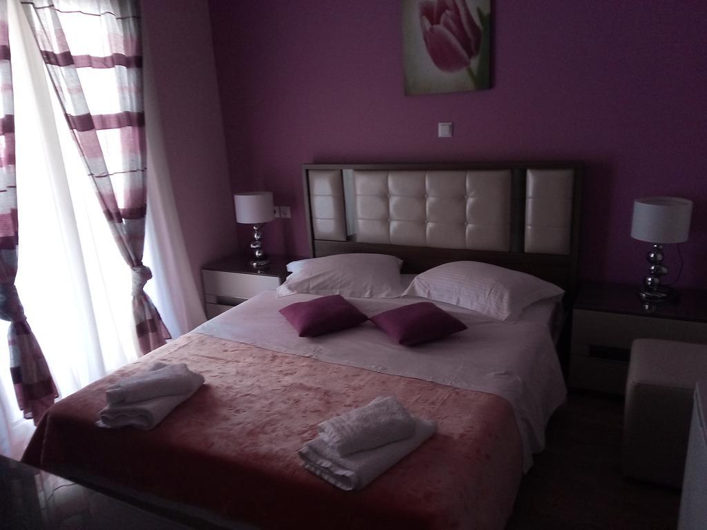 Paraskevi'S Luxury Studios Parga Bagian luar foto